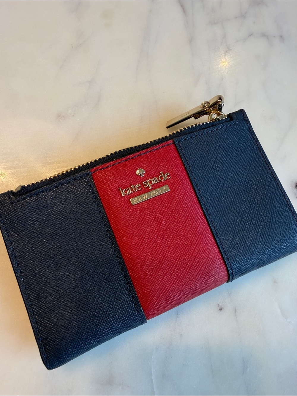 kate spade navy and red zip card case